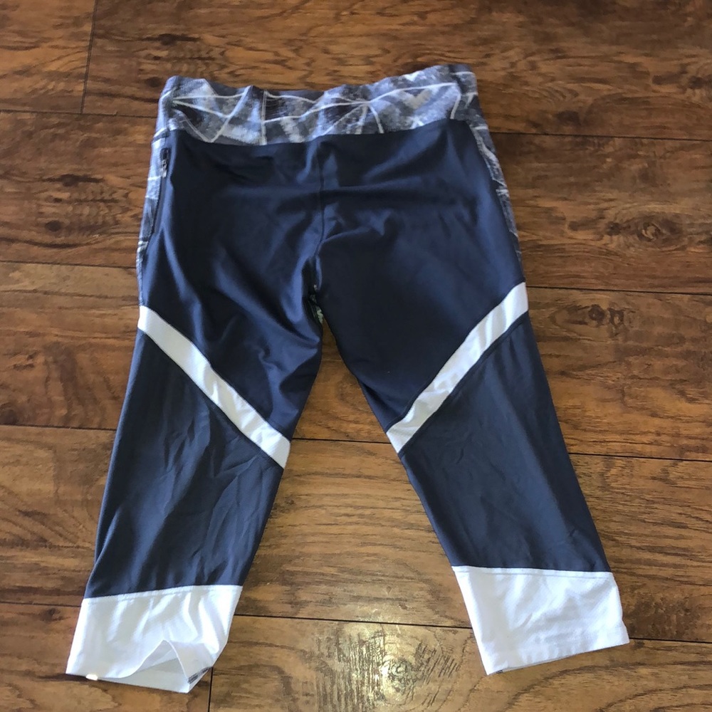 Workout pants - Picture 2 of 2